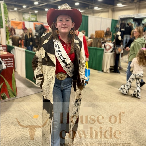 Cowhide Trench Coat - Brown and White - Picture 4 of 8